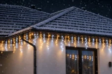Svetelný záves s cencúľmi vonkajší 60 m, 1500 LED, teplá a studená biela, 8 programov, časovač, ovládač – sada 3 ks
